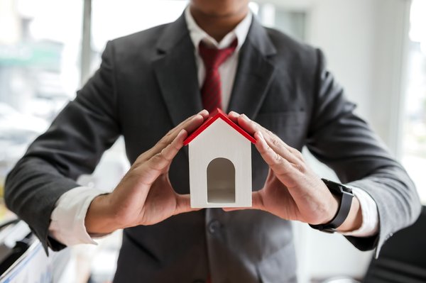 Découvrez l'agence immobilière de luxe barnes annecy